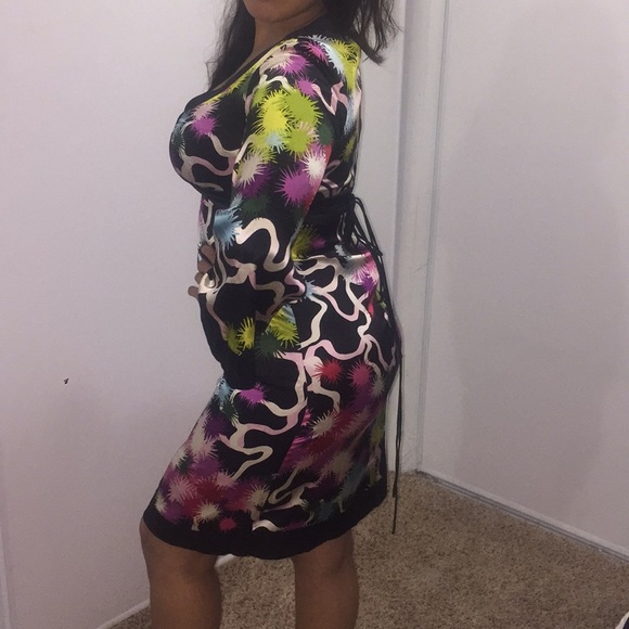 Beautiful Festive dress - Picture 2 of 4